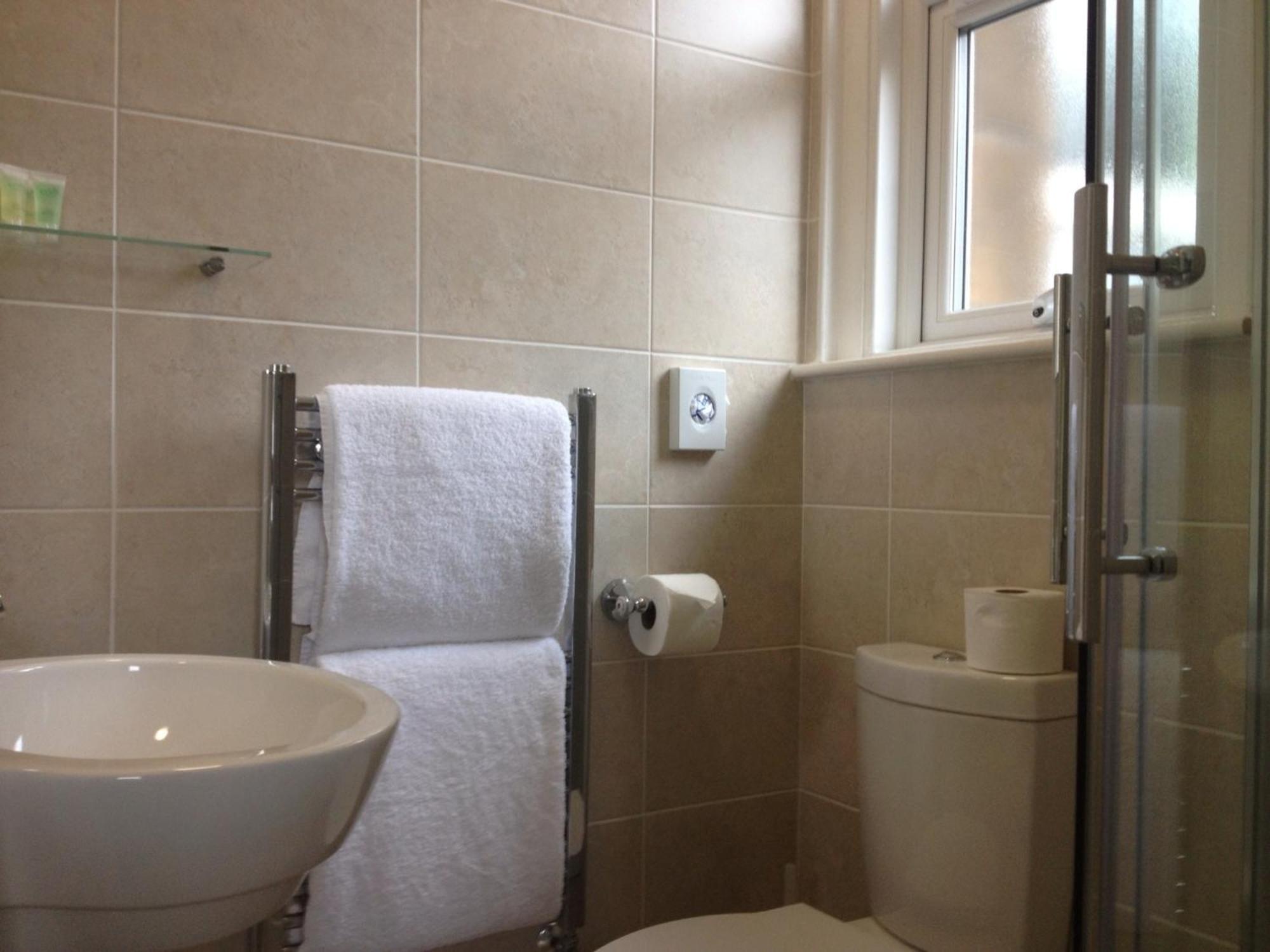 2 Crescent Gardens Guest House Бат Экстерьер фото